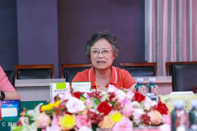 中藥制藥共性技術(shù)國(guó)家重點(diǎn)實(shí)驗(yàn)室聘任清華大學(xué)教授羅國(guó)安、王義明為高級(jí)科學(xué)顧問